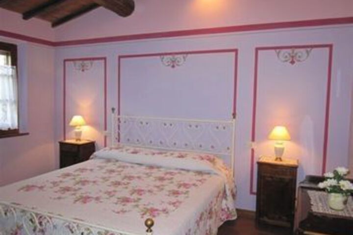 Room 16 of 33