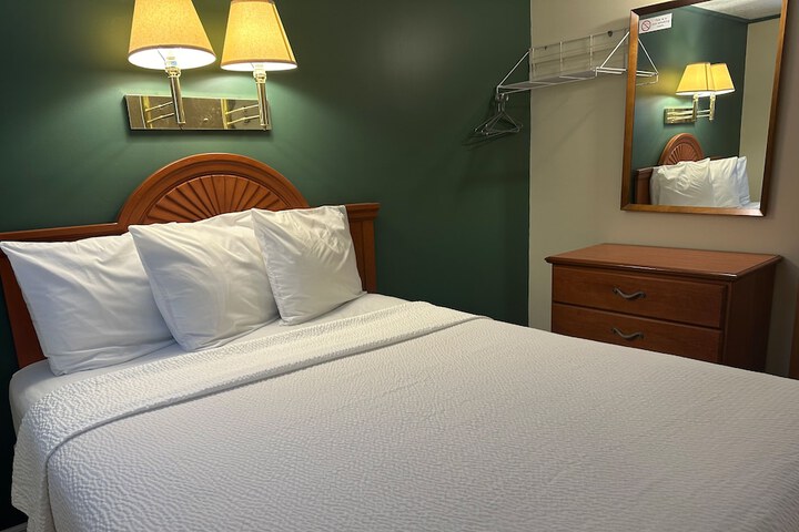 Room 10 of 41