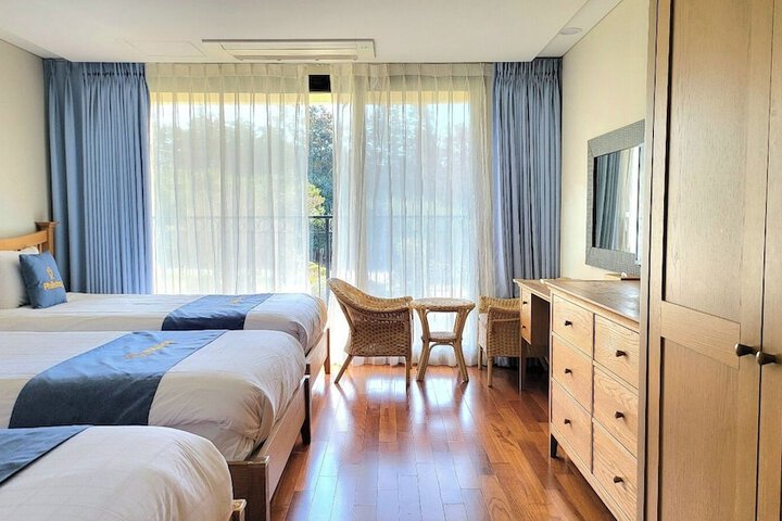 Room 22 of 35