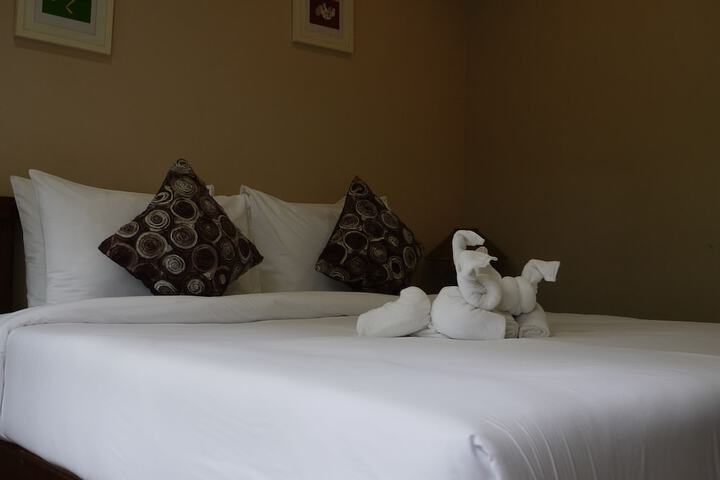 Room 12 of 41