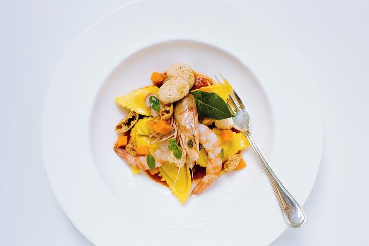 Dining 81 of 104
