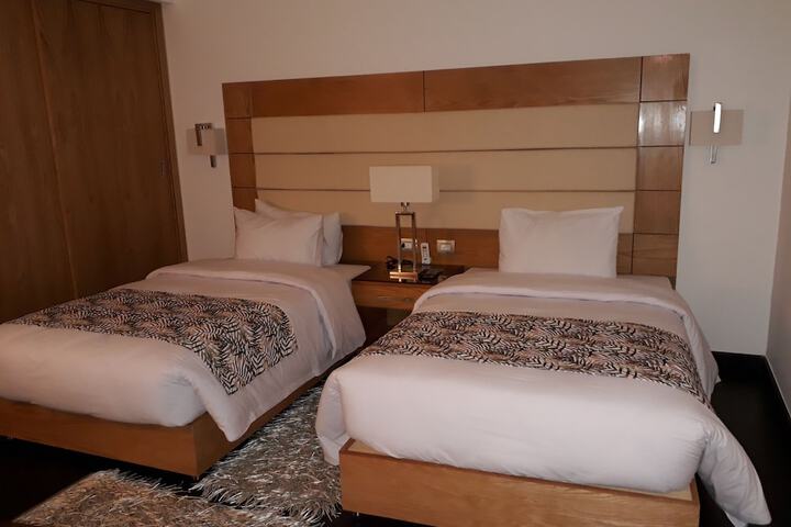 Room 5 of 63