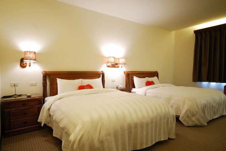 Room 8 of 23