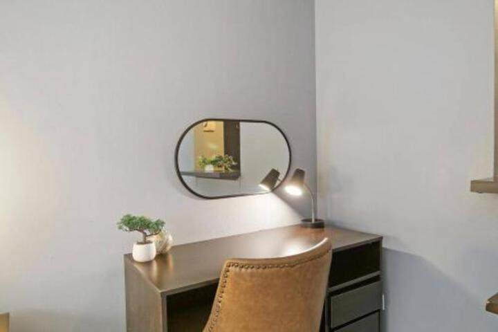 Explore Northside Chicago from Modern Studio APT in Chicago, IL