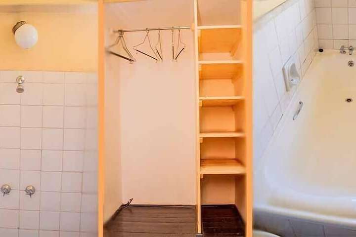 Room 9 of 22