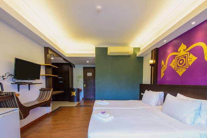 Room 9 of 72