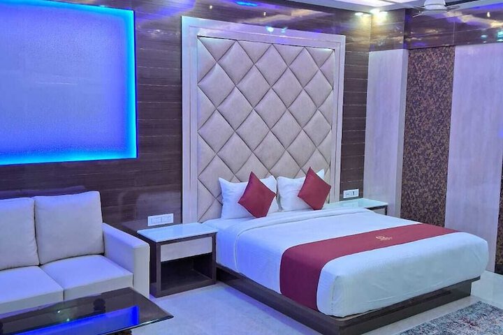 Room 16 of 43