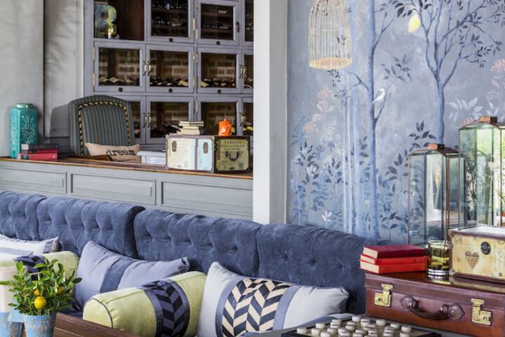 Dining 63 of 99
