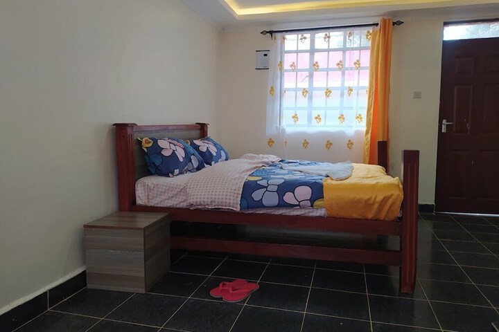 Room 4 of 18