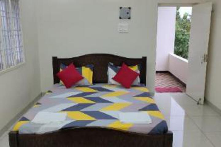Room 5 of 5