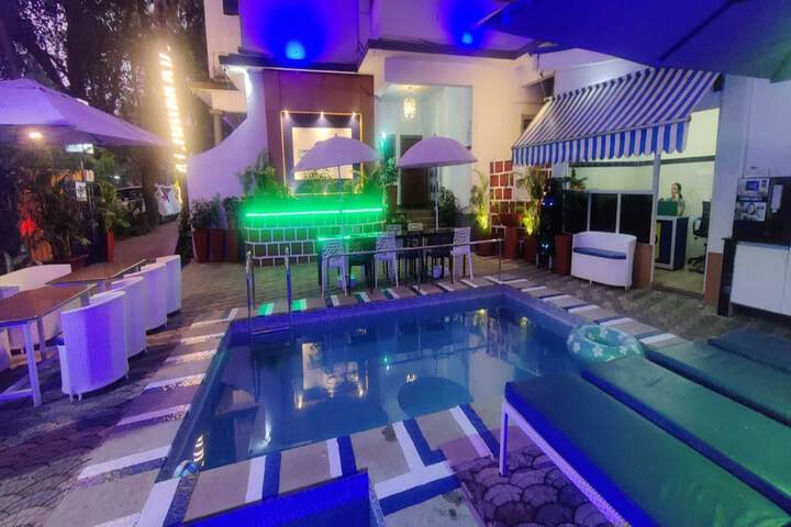 Pool 26 of 31
