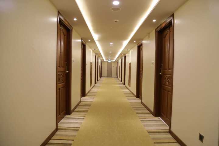 Ballroom/Hall 31 of 32