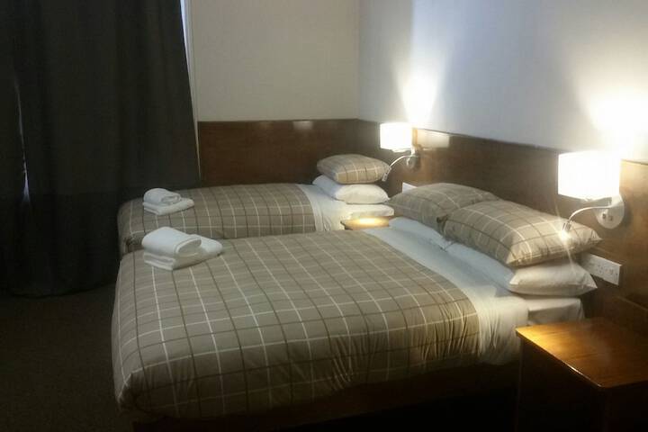 Room 4 of 26