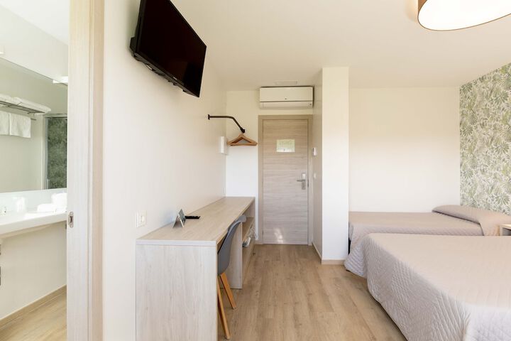 Room 21 of 61