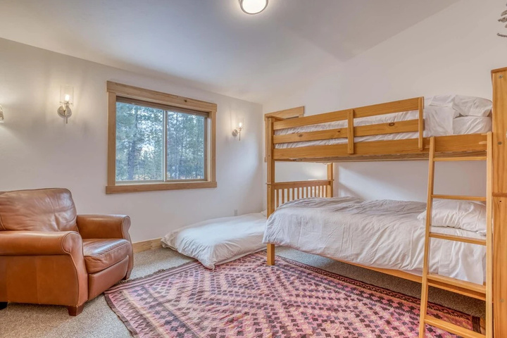 Room 7 of 20