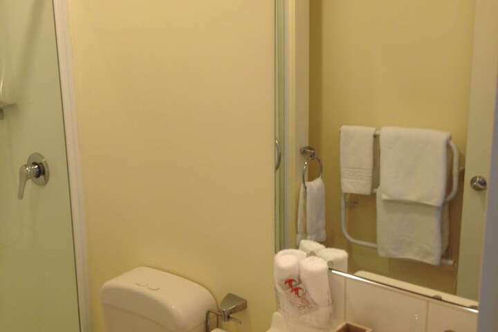 Room 35 of 46