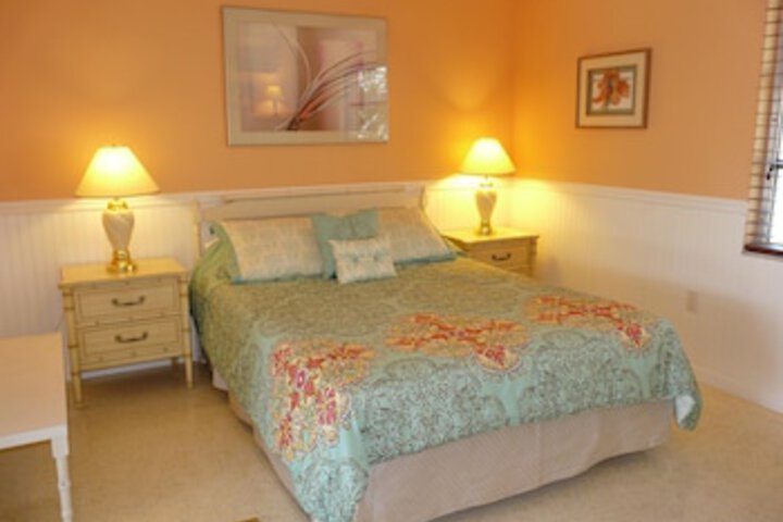 Room 4 of 75