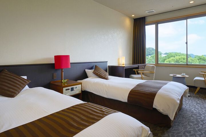 Room 32 of 160