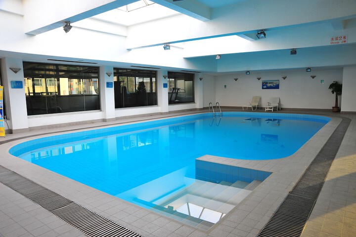 Hotel with Pool
