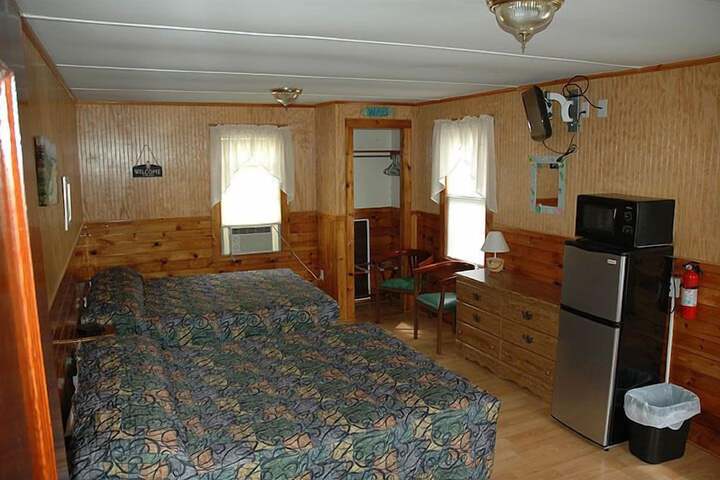 Room 13 of 93