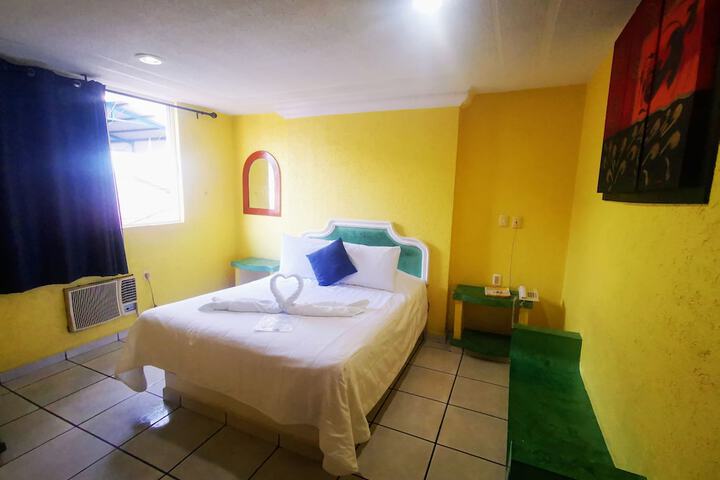 Room 4 of 14