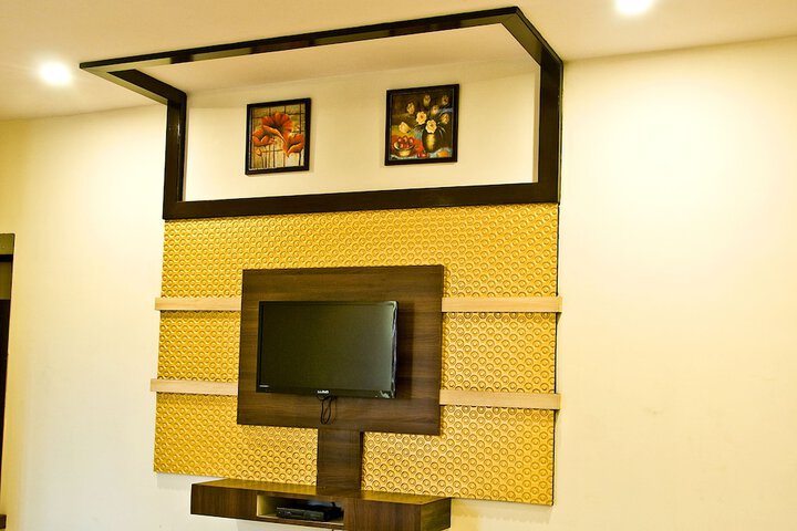 Room 10 of 15