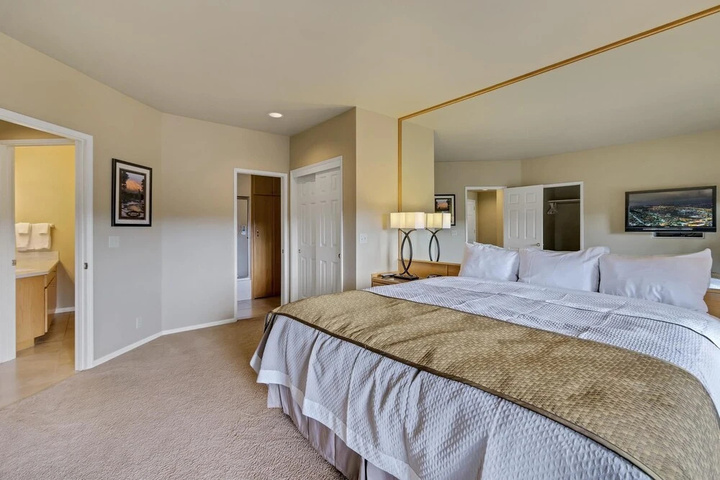 Room 2 of 17