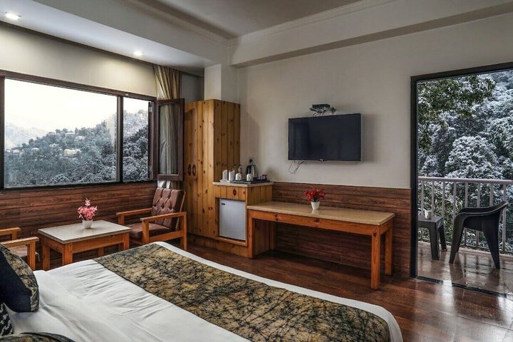 Room 12 of 53