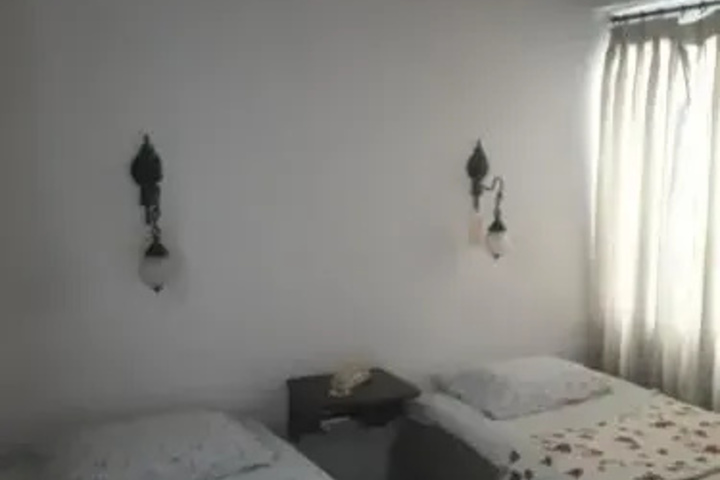 Room 3 of 11