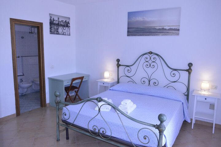 Room 30 of 81