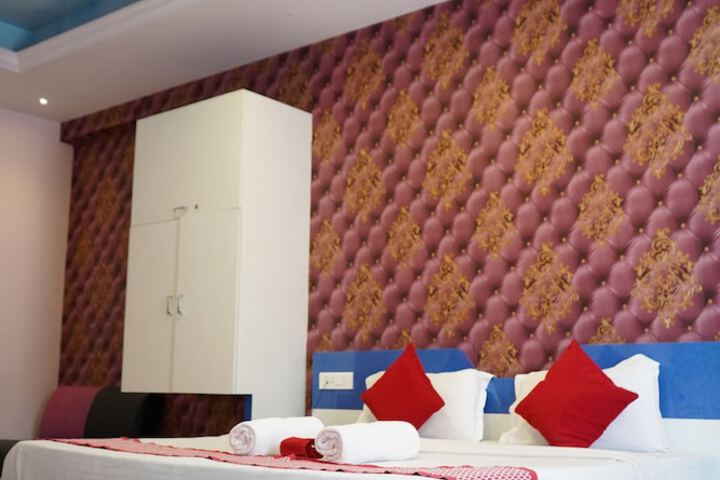Room 21 of 37