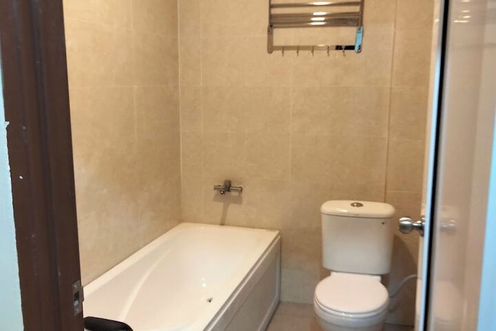 Room 12 of 14