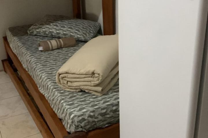 Room 4 of 25