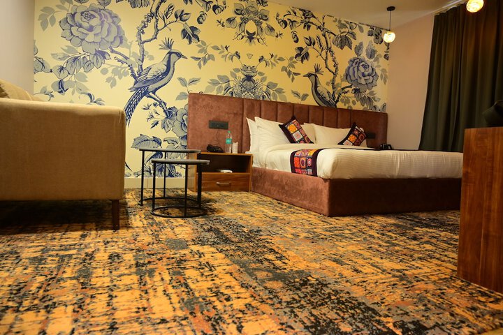 Room 4 of 23