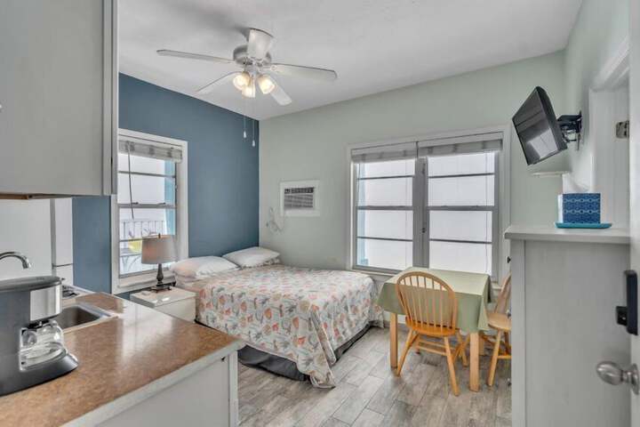 Room 46 of 109