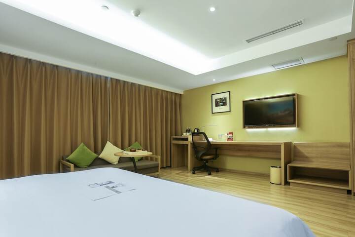 Room 11 of 60