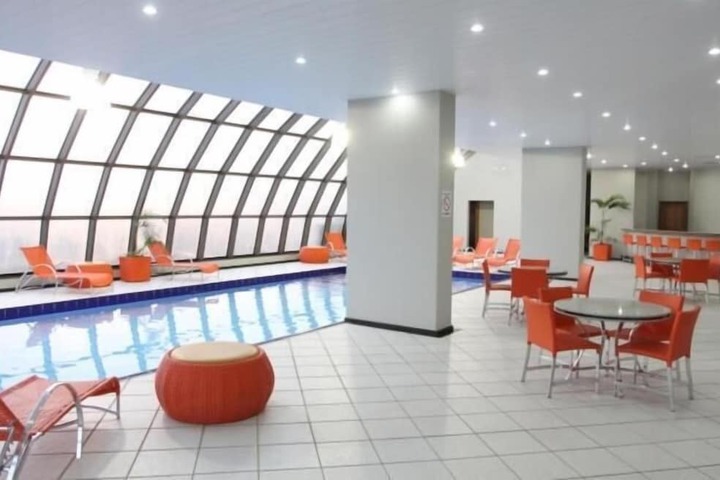 Pool Hotel