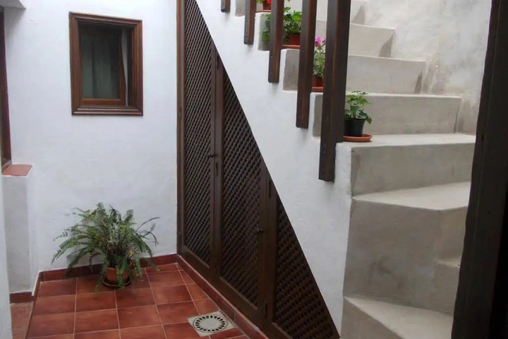 Hotel Entry