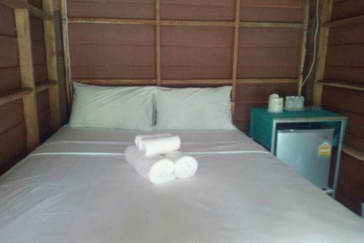 Room 5 of 50