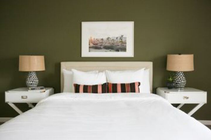Room 15 of 30