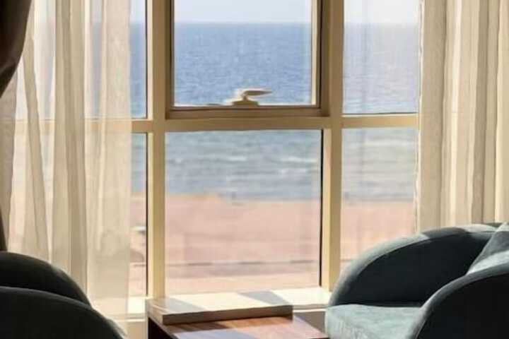 Room 21 of 42