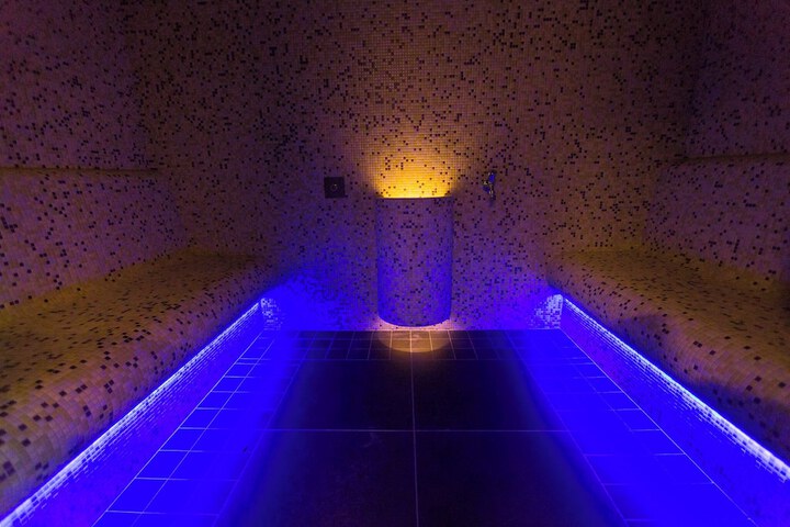 Room 30 of 54