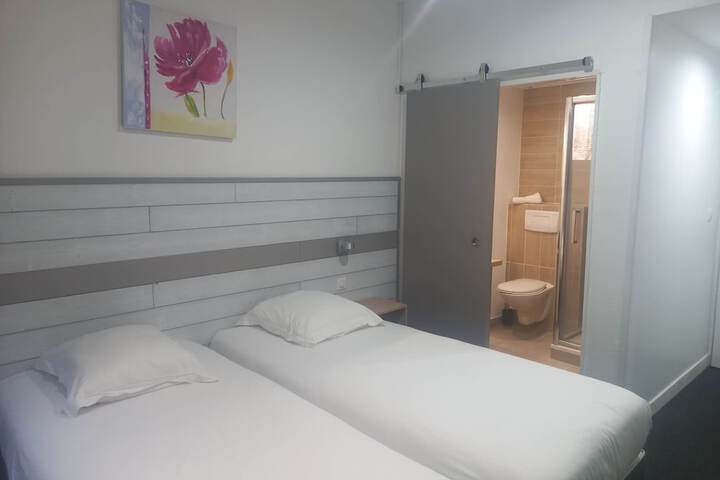 Room 10 of 51