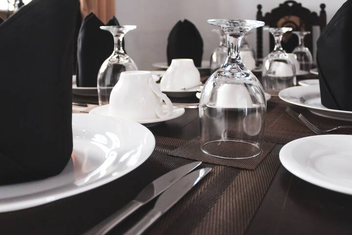 Dining 13 of 38