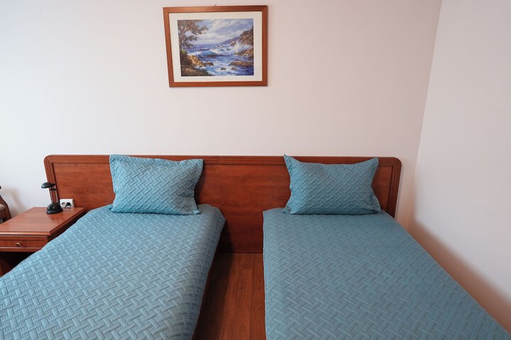 Room 10 of 23