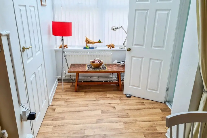 Room 3 of 16