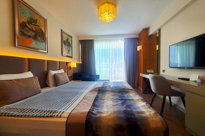 Room 77 of 125