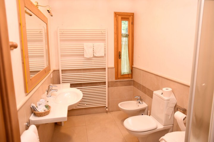 Room 16 of 30
