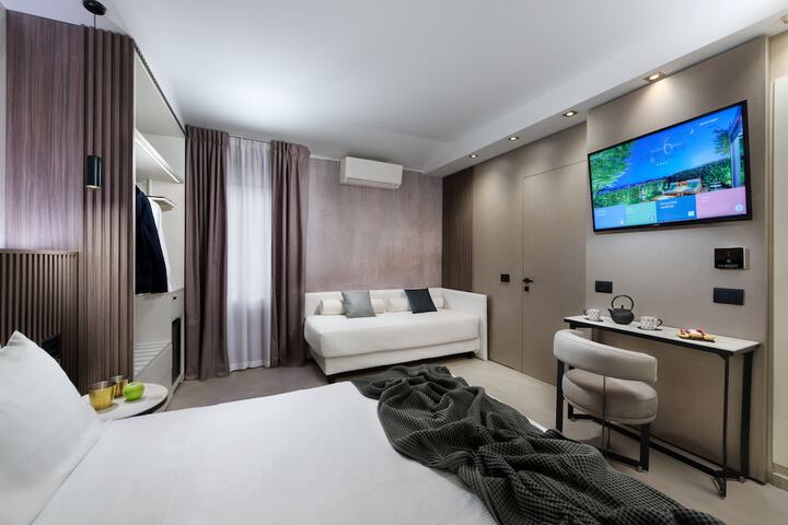Room 45 of 100