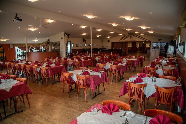 Dining Photos